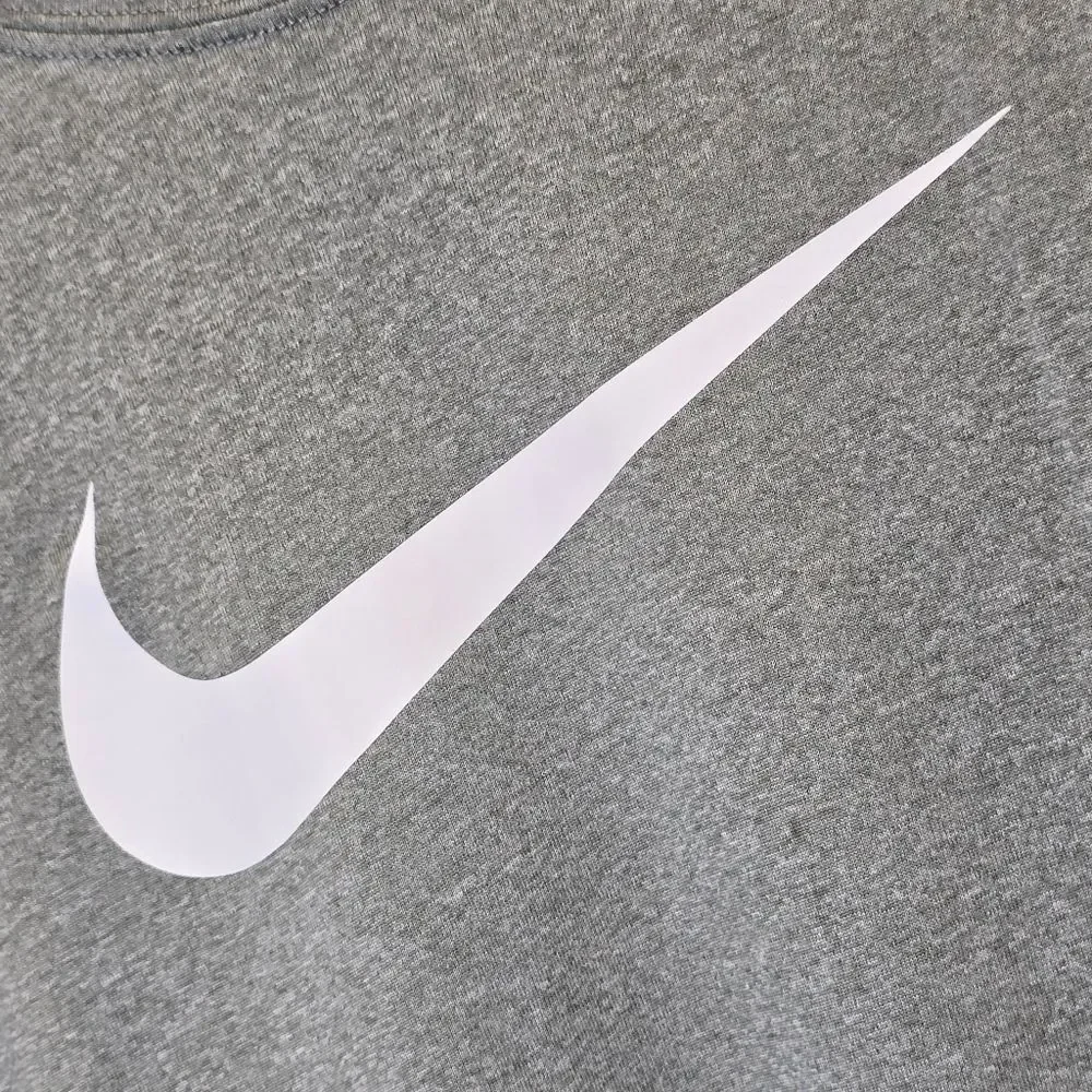 Nike Boys Small The Nike Tee Swoosh Dri-Fit Long Sleeve Shirt Grey White